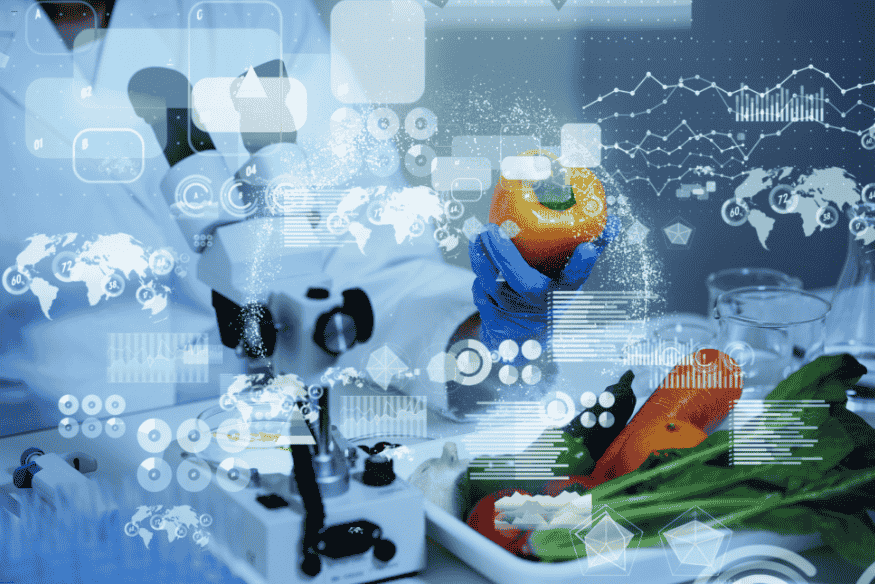 Cientista analisando alimentos com interface digital representando biotecnologia alimentar