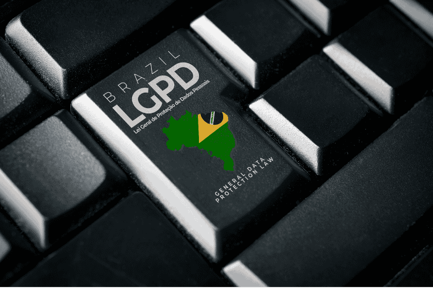 Tecla de teclado com mapa do Brasil e sigla LGPD, simbolizando proteção de dados em projetos de IA explicável nas empresas