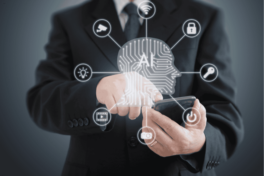 Executivo utilizando inteligência artificial para integrar ferramentas de negócios