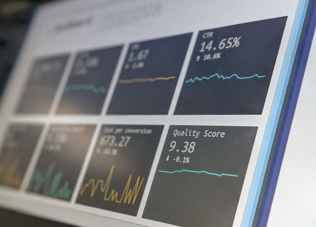 Plataforma de open banking mostrando dados financeiros integrados em dashboard