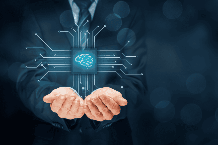 Executivo com chip digital de cérebro artificial conectado à inovação tecnológica
