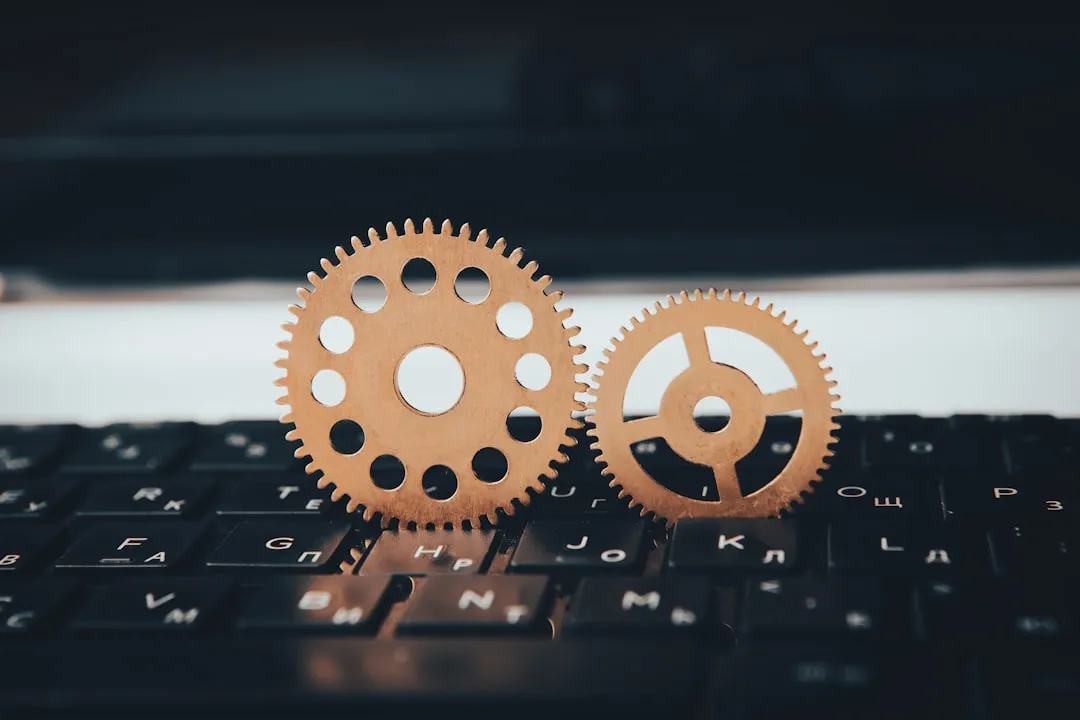 Comparação de estratégias de automação empresarial em escritório
