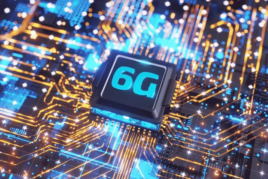 Chip com a inscrição 6G sobre placa de circuito iluminada