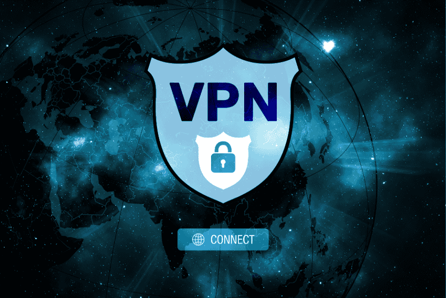 Ícone de escudo com cadeado e a palavra VPN sobre mapa-múndi digital