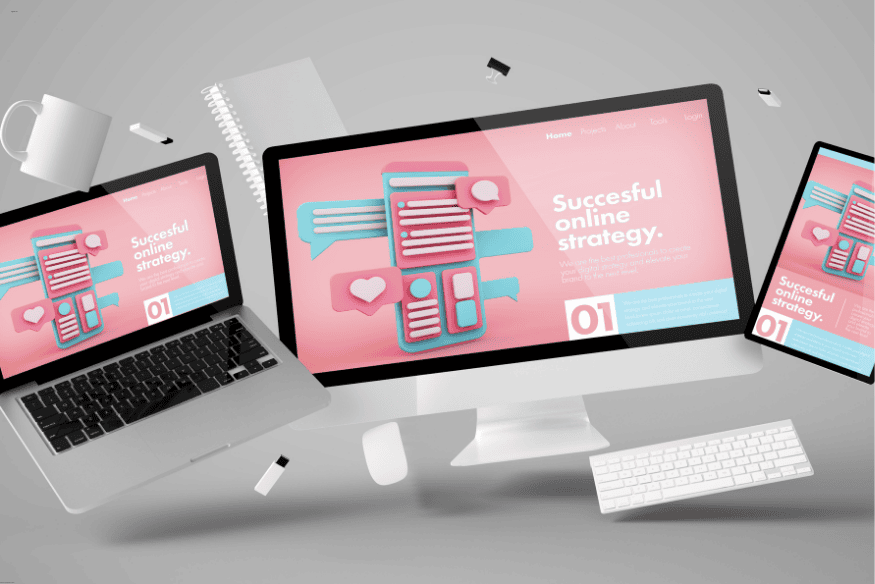 Dispositivos mostrando layout responsivo com estratégia online bem-sucedida.