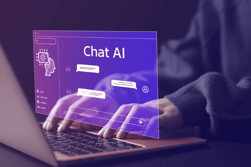 Interface de chat com IA exibida sobre um notebook, com mãos digitando no teclado.